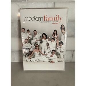 Modern Family DVD 3 Disc set 2nd Season New‎ in Package